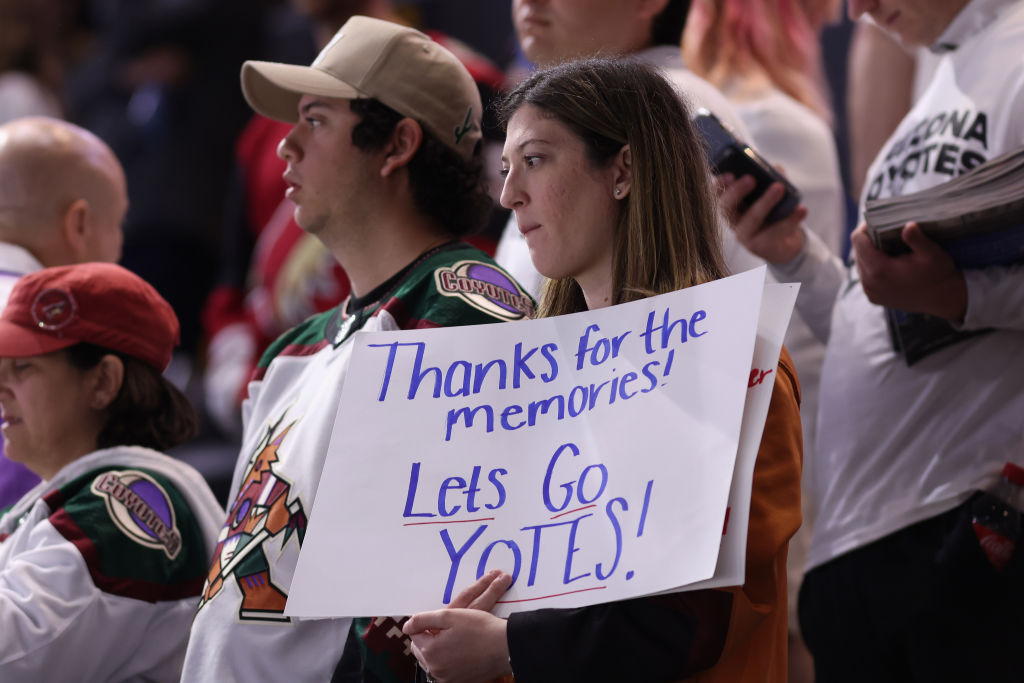 Los fans de Coyotes de Arizona