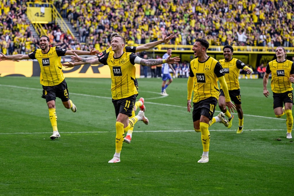 Marco Reus en su último gol en el Signal Iduna con el Borussia Dortmund