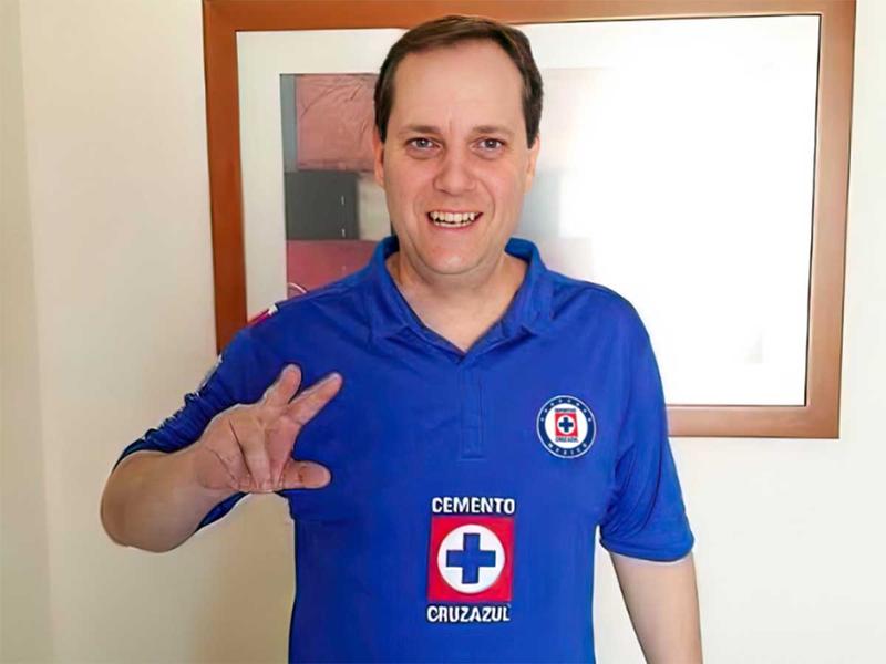 Pocos con tanto amor por Cruz Azul como Paco Villa