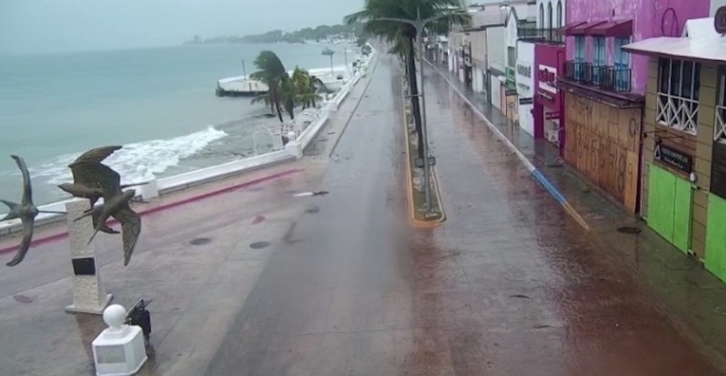 En imágenes: Así se preparó y amanece Quintana Roo por el huracán Beryl